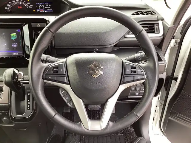 スズキ ソリオ バンディット HV MV 三重県 2021(令3)年 2.3万km ピュアホワイトP 衝突軽減/レーダークルーズコントロール/純正8インチナビ/フルセグ/DVD再生/両側電動スライドドア/ヘッドアップディスプレイ/LEDヘッドライト/LEDフォグライト/前後ドライブレコーダー/スマートキー/プッシュスタート/ETC