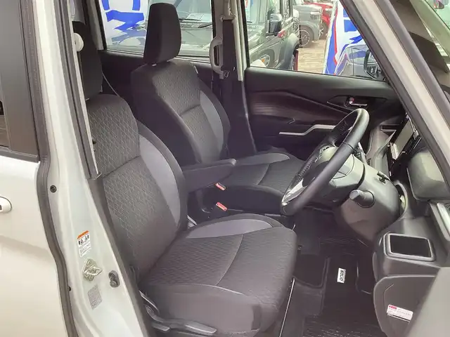 スズキ ソリオ バンディット HV MV 三重県 2021(令3)年 2.3万km ピュアホワイトP 衝突軽減/レーダークルーズコントロール/純正8インチナビ/フルセグ/DVD再生/両側電動スライドドア/ヘッドアップディスプレイ/LEDヘッドライト/LEDフォグライト/前後ドライブレコーダー/スマートキー/プッシュスタート/ETC