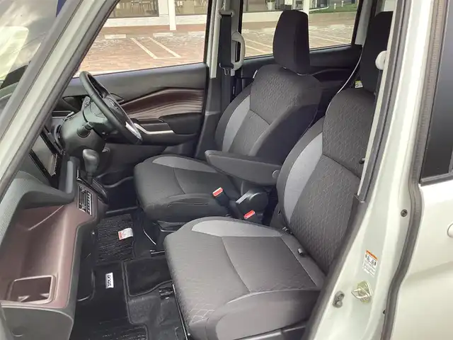 スズキ ソリオ バンディット HV MV 三重県 2021(令3)年 2.3万km ピュアホワイトP 衝突軽減/レーダークルーズコントロール/純正8インチナビ/フルセグ/DVD再生/両側電動スライドドア/ヘッドアップディスプレイ/LEDヘッドライト/LEDフォグライト/前後ドライブレコーダー/スマートキー/プッシュスタート/ETC