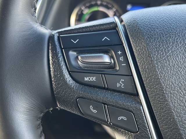 トヨタ アルファードハイブリット エグゼクティブ ラウンジ S 福島県 2021(令3)年 1.4万km スパークリングブラックパールクリスタルシャイン トヨタセーフティセンス/・衝突被害軽減ブレーキ/・オートハイビーム/・車線逸脱警報装置/・レーダークルーズコントロール/・ロードサインアシスト/・プロアクティブドライビングアシスト/純正ディスプレイオーディオナビ/・JBLサウンド/・フルセグTV/BT/CD/DVD/SD/USB/HDMI/・MiraCast/FM/AM/・バックカメラ/・アラウンドビューモニター/・ビルトインETC2.0/・純正フリップダウンモニター/前後ドライブレコーダー/・型番：DC-DR651/革張りステアリング/・ステアリングスイッチ/・ステアリングヒーター/レザーシート/・全席パワーシート/・全席シートヒーター/・全席エアシート/・オットマン/・3列シート/・D席メモリーシート/両側パワースライドドア/電動リアゲート/電子パーキング/・オートブレーキホールド/100V電源/MTモード付AT/プッシュスタート/・スマートキー/・スペアキー1本/LEDヘッドライト/・オートライト/・フォグランプ/コーナーセンサー/ワンオーナー/純正ドアバイザー/純正フロアマット/積込みスタッドレスタイヤ/・ECOFORMEアルミ/・溝10mm/・225/60R16