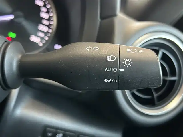 レクサス ＩＳ 300h バージョンL 茨城県 2021(令3)年 9.1万km ソニッククォーツ 純正メモリナビ/　(CD/DVD/USB/Bluetooth/Miracast/フルセグ)/Mark Levinsonオーディオ/パノラミックビューモニター/フロントサイドエアロ/前後ドライブレコーダー/追従型クルーズコントロール/ETC2.0/LEDヘッドライト/レザーシート/ヒート・エアシート/パワーシート/電動サンシェード/純正アルミホイール/純正フロアマット/レーンキープアシスト/パワーステアリング/オートライト