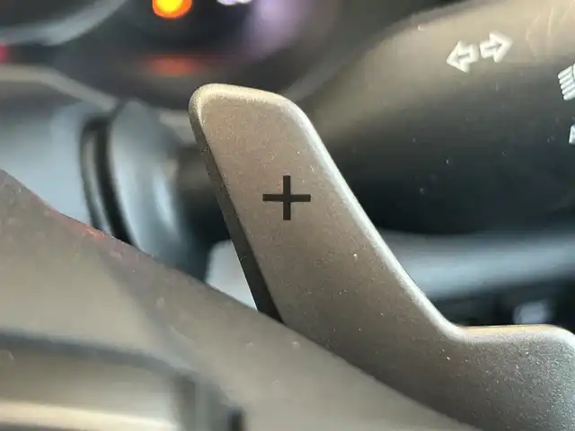 レクサス ＩＳ 300h バージョンL 茨城県 2021(令3)年 9.1万km ソニッククォーツ 純正メモリナビ/　(CD/DVD/USB/Bluetooth/Miracast/フルセグ)/Mark Levinsonオーディオ/パノラミックビューモニター/フロントサイドエアロ/前後ドライブレコーダー/追従型クルーズコントロール/ETC2.0/LEDヘッドライト/レザーシート/ヒート・エアシート/パワーシート/電動サンシェード/純正アルミホイール/純正フロアマット/レーンキープアシスト/パワーステアリング/オートライト