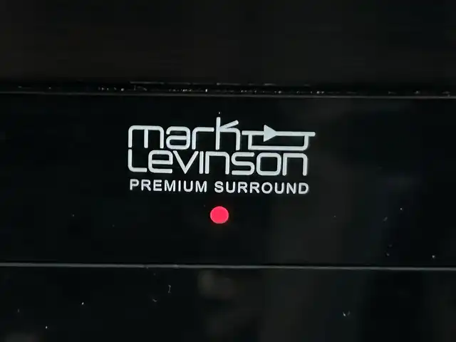 レクサス ＩＳ 300h バージョンL 茨城県 2021(令3)年 9.1万km ソニッククォーツ 純正メモリナビ/　(CD/DVD/USB/Bluetooth/Miracast/フルセグ)/Mark Levinsonオーディオ/パノラミックビューモニター/フロントサイドエアロ/前後ドライブレコーダー/追従型クルーズコントロール/ETC2.0/LEDヘッドライト/レザーシート/ヒート・エアシート/パワーシート/電動サンシェード/純正アルミホイール/純正フロアマット/レーンキープアシスト/パワーステアリング/オートライト