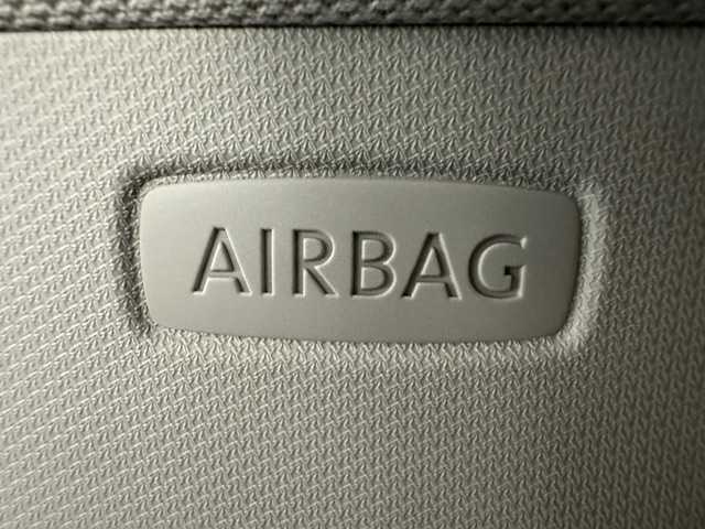 フォルクスワーゲン ＶＷ Ｔ－クロス TSI アクティブ 兵庫県 2022(令4)年 2.8万km 白 ・純正メモリナビ/・FM/AM/Bluetooth/DA　/・純正ディスプレイオーディオ/(AppleCarPlay/AndroidAuto)/・前後ドライブレコーダー　/・バックカメラ/・ＢＳＭ/・前後コーナーセンサー　/・追従クルーズコントロール　/・ビルトインＥＴＣ２．０　/・ステアリングスイッチ/・アイドリングストップ/・パーキングアシスト/・ルーフレール/・スマートキー/・オートライト/・オートハイビーム/・LEDヘッドライト/・フォグランプ