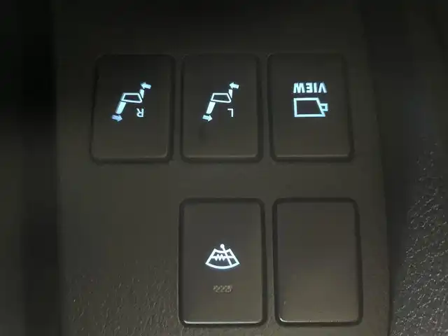 トヨタ ヴェルファイア ハイブリット エグゼクティブ ラウンジ 道央・札幌 2018(平30)年 11.1万km ホワイトパールクリスタルシャイン ・４WD/・寒冷地仕様/・モデリスタエアロ（F・S・R）/・JBLサウンド/・純正メーカーナビ/　CD／DVD／BT／フルセグ/・パノラミックビューモニター/・純正フリップダウンモニター/・デジタルインナーミラー/・純正ビルトインETC2.0/・社外ドライブレコーダー/・両側パワースライドドア/・トヨタセーフティセンス/・プリクラッシュセーフティ/・オートマチックハイビーム/・レーンキープアシスト/・レーントレーシングアシスト/・リヤクロストラフィックアラート/・パーキングサポートブレーキ/・ロードサインアシスト/・アダプティブフロントライティングシステム/・前後コーナーセンサー/・ベージュレザーシート/・全席シートヒーター/・全席シーエアコン/・全席パワーシート/・運転席シートメモリー/・純正AW17インチ/・LEDヘッドライト/・フォグライト/・純正フロアマット/・ドアバイザー/・スマートキー/・プッシュスタート/・スペアキー/・取扱説明書