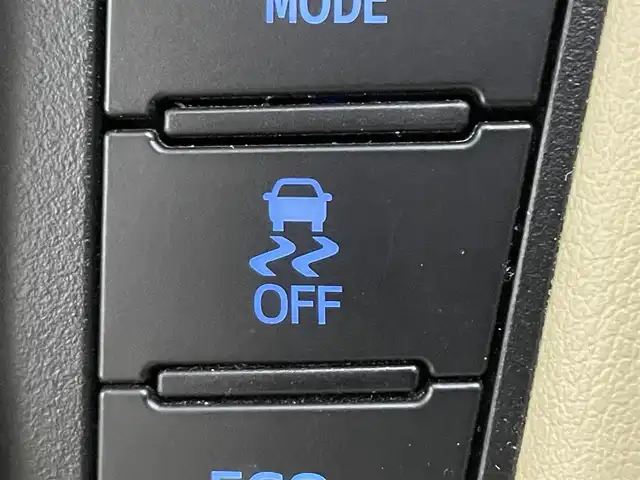 トヨタ ヴェルファイア ハイブリット エグゼクティブ ラウンジ 道央・札幌 2018(平30)年 11.1万km ホワイトパールクリスタルシャイン ・４WD/・寒冷地仕様/・モデリスタエアロ（F・S・R）/・JBLサウンド/・純正メーカーナビ/　CD／DVD／BT／フルセグ/・パノラミックビューモニター/・純正フリップダウンモニター/・デジタルインナーミラー/・純正ビルトインETC2.0/・社外ドライブレコーダー/・両側パワースライドドア/・トヨタセーフティセンス/・プリクラッシュセーフティ/・オートマチックハイビーム/・レーンキープアシスト/・レーントレーシングアシスト/・リヤクロストラフィックアラート/・パーキングサポートブレーキ/・ロードサインアシスト/・アダプティブフロントライティングシステム/・前後コーナーセンサー/・ベージュレザーシート/・全席シートヒーター/・全席シーエアコン/・全席パワーシート/・運転席シートメモリー/・純正AW17インチ/・LEDヘッドライト/・フォグライト/・純正フロアマット/・ドアバイザー/・スマートキー/・プッシュスタート/・スペアキー/・取扱説明書