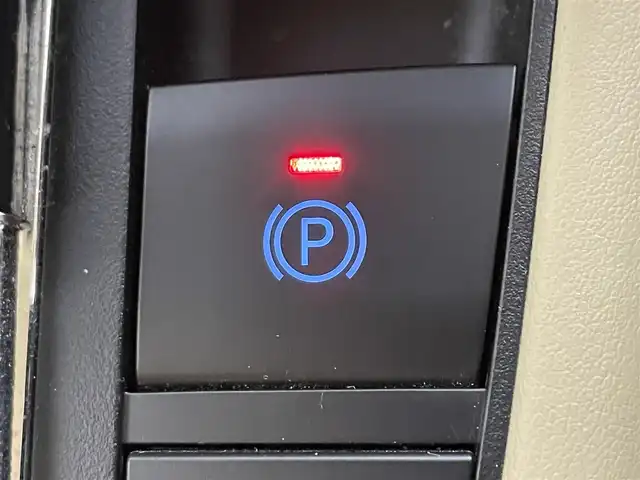 トヨタ ヴェルファイア ハイブリット エグゼクティブ ラウンジ 道央・札幌 2018(平30)年 11.1万km ホワイトパールクリスタルシャイン ・４WD/・寒冷地仕様/・モデリスタエアロ（F・S・R）/・JBLサウンド/・純正メーカーナビ/　CD／DVD／BT／フルセグ/・パノラミックビューモニター/・純正フリップダウンモニター/・デジタルインナーミラー/・純正ビルトインETC2.0/・社外ドライブレコーダー/・両側パワースライドドア/・トヨタセーフティセンス/・プリクラッシュセーフティ/・オートマチックハイビーム/・レーンキープアシスト/・レーントレーシングアシスト/・リヤクロストラフィックアラート/・パーキングサポートブレーキ/・ロードサインアシスト/・アダプティブフロントライティングシステム/・前後コーナーセンサー/・ベージュレザーシート/・全席シートヒーター/・全席シーエアコン/・全席パワーシート/・運転席シートメモリー/・純正AW17インチ/・LEDヘッドライト/・フォグライト/・純正フロアマット/・ドアバイザー/・スマートキー/・プッシュスタート/・スペアキー/・取扱説明書