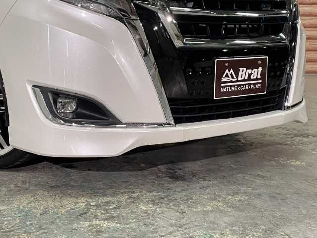 トヨタ エスクァイア Xi 愛知県 2018(平30)年 4万km ホワイトパールクリスタルシャイン AIS検査済み/【2502040694】/ワンオーナー/MTモード付/純正LEDヘッドライト/オートマチックハイビーム/片側パワースライドドア/ドライブレコーダー/純正SDナビ/フルセグテレビ/バックカメラ/USB入力端子/ETC/レーンキープアシスト/衝突被害軽減ブレーキ/クルーズコントロール/アイドリングストップ/ローダウン/18インチAW　シュタイナーLSV（社外）/SAILUN ATREZZO　225/40R18（社外）/フェンダーモール（社外）/社外パーツ取付有