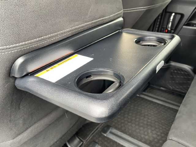 トヨタ エスクァイア Xi 宮崎県 2018(平30)年 4万km ホワイトパールクリスタルシャイン AIS検査済み/【2502040694】/ワンオーナー/MTモード付/純正LEDヘッドライト/オートマチックハイビーム/片側パワースライドドア/ドライブレコーダー/純正SDナビ/フルセグテレビ/バックカメラ/USB入力端子/ETC/レーンキープアシスト/衝突被害軽減ブレーキ/クルーズコントロール/アイドリングストップ/ローダウン/18インチAW　シュタイナーLSV（社外）/SAILUN ATREZZO　225/40R18（社外）/フェンダーモール（社外）/社外パーツ取付有