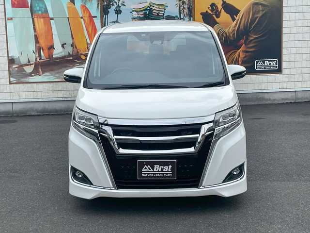 トヨタ エスクァイア Xi 宮崎県 2018(平30)年 4万km ホワイトパールクリスタルシャイン AIS検査済み/【2502040694】/ワンオーナー/MTモード付/純正LEDヘッドライト/オートマチックハイビーム/片側パワースライドドア/ドライブレコーダー/純正SDナビ/フルセグテレビ/バックカメラ/USB入力端子/ETC/レーンキープアシスト/衝突被害軽減ブレーキ/クルーズコントロール/アイドリングストップ/ローダウン/18インチAW　シュタイナーLSV（社外）/SAILUN ATREZZO　225/40R18（社外）/フェンダーモール（社外）/社外パーツ取付有