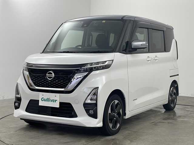 日産 ルークス ハイウェイスター X 兵庫県 2022(令4)年 4.5万km チタニウムグレーM/シルキーホワイト 純正ナビ　純正ドラレコ　アラウンドビューモニター　フルセグＴＶ　片側パワースライドドア　ビルドインＥＴＣ　Ｂｌｕｅｔｏｏｔｈ接続　コーナーセンサー　純正アルミホイール　オートライト　純正フロアマット