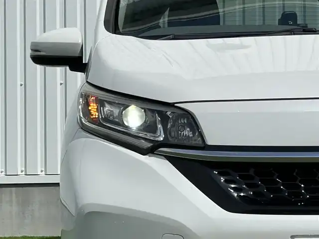 ホンダ フリード ハイブリット G ホンダセンシング 香川県 2020(令2)年 5.9万km プラチナホワイトパール 社外ナビ/・Bluetooth/・CD/DVD/・ワンセグTV/・USB/・SD/主要装備/・プッシュスタート/・両側パワースライドドア/・ETC車載器/・前席シートヒーター/・コーナーセンサー/・純正フロアマット/・オートライト/・LEDヘッドライト/・後席サンシェード/ホンダセンシング/・衝突軽減ブレーキ/・車線維持支援システム/・アダプティブクルーズコントロール/・誤発進抑制機能/・歩行者事故低減ステアリング/・路外逸脱抑制機能/・先行車発進お知らせ機能/・標識認識機能
