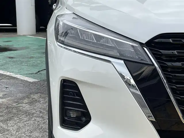 日産 キックス X ツートーンインテリアED 神奈川県 2020(令2)年 3.2万km ブリリアントホワイトパール 純正メモリナビ/　（CD・DVD・Bluetooth・USB）/フルセグTV/合皮シート/前席シートヒーター/プロパイロット/アラウンドビューモニター/エマージェンシーブレーキ/LEDヘッドライト/LEDフォグライト/ステアリングヒーター/純正17インチAW/スマートキー×2/保証書/取扱説明書