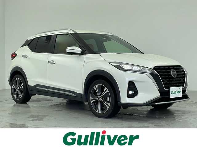 日産 キックス X ツートーンインテリアED 愛知県 2020(令2)年 3.2万km ブリリアントホワイトパール 純正メモリナビ/　（CD・DVD・Bluetooth・USB）/フルセグTV/合皮シート/前席シートヒーター/プロパイロット/アラウンドビューモニター/エマージェンシーブレーキ/LEDヘッドライト/LEDフォグライト/ステアリングヒーター/純正17インチAW/スマートキー×2/保証書/取扱説明書