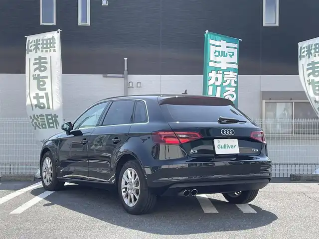 アウディ Ａ３ スポーツバック 1．4 TFSI 三重県 2016(平28)年 10.5万km ミトスブラックメタリック 登録時104380Km/ワンオーナー　/ナビ　/（AM・FM・TV・Bluetooth）/バッグカメラ　/クルコン追従なし/スペアキー　/パドルシフト　/ドラレコ　/ＭＴモード付　/アイドリングストップ　/クリアランスソナー　/コーナーセンサー　/ＬＥＤオートライト　/電動格納ミラー　/保証書/取説