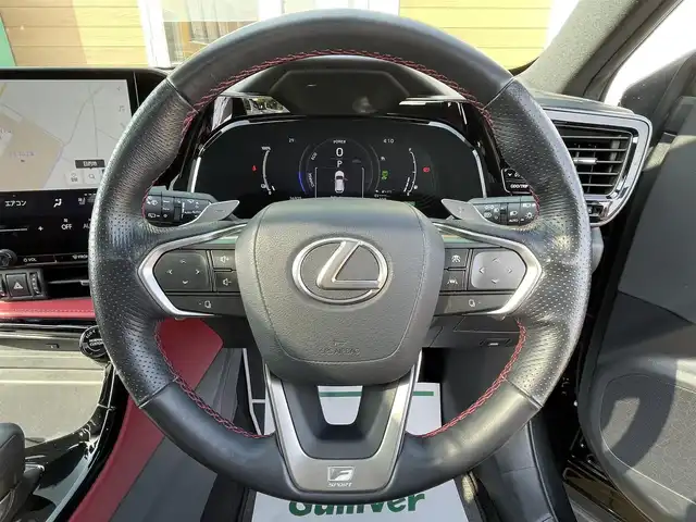 レクサス ＮＸ 450h+ Fスポーツ 宮崎県 2022(令4)年 3.7万km グラファイトブラックガラスフレーク ワンオーナー/AWD/ムーンルーフ/純正14型ナビ/ハンズフリーパワーバックドア/パノラミックビューモニター/ビルトインETC2.0/レーダークルーズコントロール/クリアランスソナー/セーフティシステムプラス/・プリクラッシュセーフティ/・レーンディパーチャーアラート/・レーントレーシングアシスト/・ロードサインアシスト/・発進遅れ告知機能/・ドライバー異常時対応システム/・プロアクティブドライビングアシスト/・アダプティブハイビームシステム/フロントクロストラフィックアラート/レーンチェンジアシスト/3眼フルLEDヘッドランプ/本革巻きステアリング/ステアリングヒーター/パドルシフト/革シート(前席スポーツシート)/全席シートヒーター/前席パワーシート/ベンチレーション/運転席ポジションメモリー/純正20インチアルミホイール/スマートエントリー/スタートシステム/禁煙車