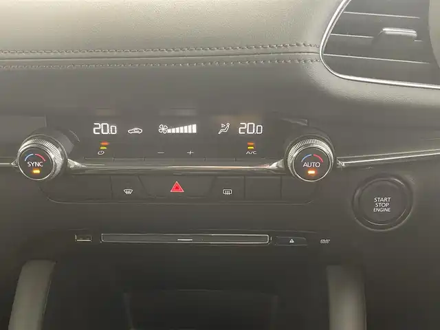 マツダ マツダ３ファストバック 15S ツーリング 大分県 2020(令2)年 3.7万km ソウルレッドクリスタルM 純正SDナビ/フルセグＴＶ/Ｂｌｕｅｔｏｏｔｈ/ＨＤＭＩ/ＢＳＭ/ＨＵＤ　/全方位カメラ/レーダークルーズコントロール/コーナーセンサー/レーンアシスト/前後ドライブレコーダー/革巻ステアリング/HDMI入力端子/ステアリングスイッチ/オートマチックハイビーム/スペアキー/ＥＴＣ/純正アルミホイル18インチ/純正フロアマット