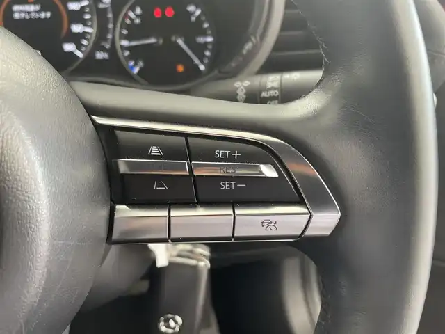 マツダ マツダ３ファストバック 15S ツーリング 大分県 2020(令2)年 3.7万km ソウルレッドクリスタルM 純正SDナビ/フルセグＴＶ/Ｂｌｕｅｔｏｏｔｈ/ＨＤＭＩ/ＢＳＭ/ＨＵＤ　/全方位カメラ/レーダークルーズコントロール/コーナーセンサー/レーンアシスト/前後ドライブレコーダー/革巻ステアリング/HDMI入力端子/ステアリングスイッチ/オートマチックハイビーム/スペアキー/ＥＴＣ/純正アルミホイル18インチ/純正フロアマット