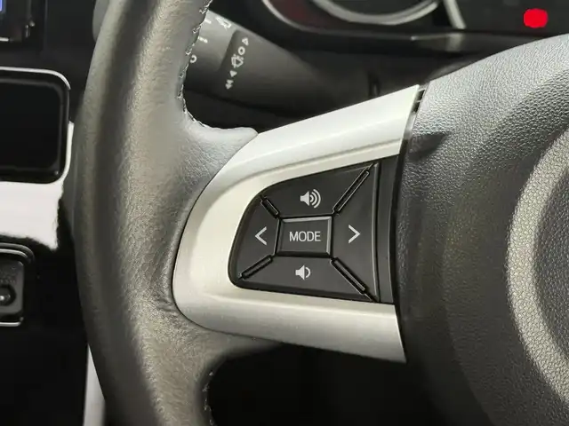 トヨタ タンク カスタムG－T 愛知県 2020(令2)年 1万km ブラックマイカメタリック /ワンオーナー//禁煙車//前後ドライブレコーダー//純正ディーラーオプションSDナビ//CD/DVD/AM/FM/BT/SD//バック/サイド/フロント/全周囲カメラ//パノラミックビューモニター//ビルトインETC//純正エンジンスターター//スマートアシスト//衝突警報機能//衝突回避支援ブレーキ機能//誤発進抑制制御機能//車線逸脱警報機能//先行車発進お知らせ機能//マルチインフォメーションディスプレイ//コーナーセンサー//横滑り防止装置//クルーズコントロール//スポーツスイッチ//アイドリングストップ//両側パワースライドドア//オートリトラクタブルウィンカーミラー//前席シートヒーター(D/N)//オートハイビーム//LEDイルミネーションランプ//ステアリングスイッチ//プッシュスタート//フォグランプ//リモートスタート//純正フロアマット//純正ドアバイザー//取扱説明書//ナビ取扱説明書//保証書//記録簿(R3.R5)