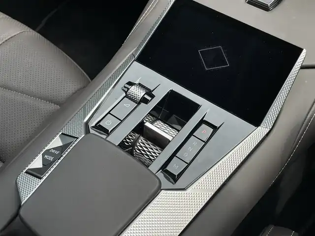 ＤＳオートモビル シトロエン ＤＳ４ オペラ ブルーHDi 東京都 2024(令6)年 0.7万km パール 特別仕様車/メモリーナビ/３６０°カメラ/ＡＣＣ/ＳＲ/クリオブラウンナッパ革/前席Ｓベンチレーター/ＨＵＤ/ＤＳマトリクスＬＥＤ/リアシーケンシャルウィンカー/ワイヤレスチャージ/Ａセーフティ/ミラースクリーン/ＥＴC