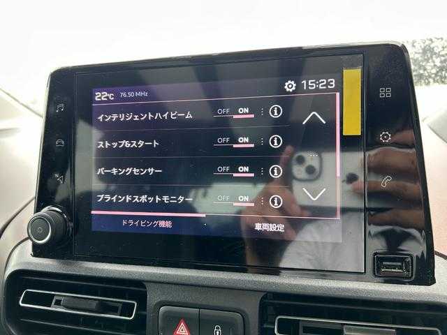 プジョー プジョー リフター GT 埼玉県 2023(令5)年 0.8万km 白 ワンオーナー/ディスプレイオーディオ/マルチパノラミックルーフ/サイドカメラ/バックカメラ/ルーフレール/ＡＣＣ/セーフティブレーキ/ブラインドスポットモニター/レーンキープアシスト