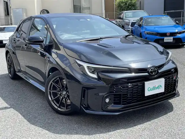 トヨタ ＧＲカローラ RZ 神奈川県 2023(令5)年 0.2万km プレシャスブラックパール ワンオーナー/カーボンルーフ/BBS製純正18インチAW/GR赤ブレーキキャリパー/JBLスピーカー/HUD/ワイヤレス充電/純正10.5インチディスプレイ/純正メモリーナビ・地デジTV/純正USB/BT/Miracast/バックモニター/ビルトインETC2.0/ハーフレザーシート/前席シートヒーター/ステアリングヒーター/トヨタセーフティセンス/レーダークルーズコントロール/PCS/LDA/BSM/RCTA/SEA/RSA/オートハイビーム/コーナーセンサー/寒冷地仕様/プッシュスタート/スマートキー×2/純正フロアマット/R5/6年ディーラー整備記録/保証書・取説あり
