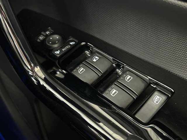 トヨタ ライズ Z 佐賀県 2022(令4)年 0.8万km ブラックマイカメタリック 純正9インチディスプレイオーディオ/フルセグTV/Bluetooth/HDMI/USB/全周囲カメラ/ビルトインETC/前方・後方ドライブレコーダー/運転席・助手席シートヒーター/レーダークルーズコントロール/レーンアシスト/衝突被害軽減ブレーキ/先行車発進お知らせ機能/ロードサインアシスト/クリアランスソナー/LEDヘッドライト/オートライト/フォグライト/純正17インチアルミホイール/レザー調シートカバー/保証書/取扱説明書