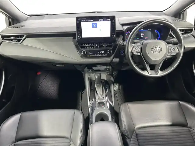 トヨタ カローラツーリング ハイブリッド ダブルバイビー 大阪府 2022(令4)年 2.2万km ブラックマイカ 純正ディスプレイオーディオ バックカメラ ETC ハーフレザー シートヒーター ステアリングヒーター 衝突軽減 レーダークルコン クリアランスソナー トヨタセーフティセンス スマートキー
