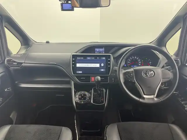 トヨタ ヴォクシー ZS 煌Ⅲ 群馬県 2020(令2)年 3.5万km ブラック 純正10型ナビ 純正12型後席モニター　バックカメラ　クルーズコントロール　衝突被害軽減ブレーキ　両側電動スライド　純正ビルトインETC2.0 前後ドライブレコーダー　LEDヘッドライト　禁煙車