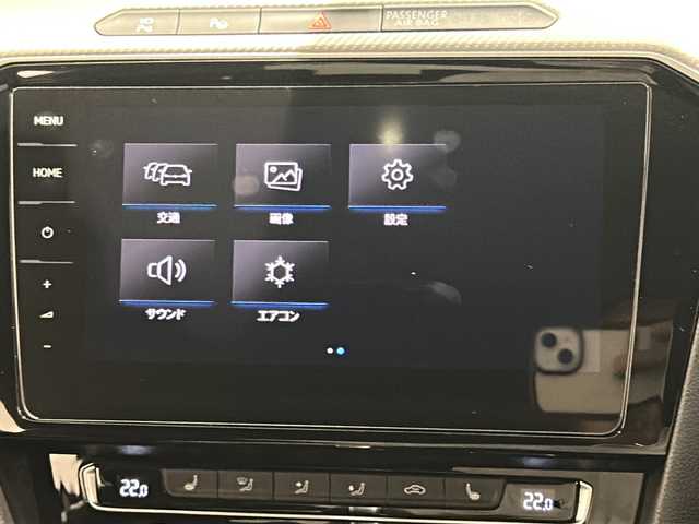 フォルクスワーゲン アルテオン TSI 4モーション Rラインアドバンス 新潟県 2019(平31)年 4.7万km オリックスホワイトマザーオブパールエフェクト ラグジュアリーパッケージ/-DYNAUDIOプレミアムサウンド/-電動パノラマスライディングルーフ/Volkswagenインフォテイメントシステム/・SSDナビゲーション(AM/FM/BT/CD/DVD/フルセグ)/・ジェスチャーコントロール/・コネクティビティ機能/・ETC(DSRC)/オールインセーフティ/・アダプティブクルーズコントロール/・緊急時停車支援システム/・レーンキープアシスト/・ダイナミックコーナーリングライト/・アラウンドビューカメラ/・パークアシスト/・パークディスタンスコントロール/ヘッドアップディスプレイ/オートホールド/パワーテールゲート/パドルシフト/アンビエントライト/デジタルメータークラスター/フロントパワーシート/フロントパワーランバーサポート/前後ドライブレコーダー