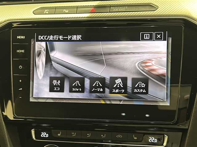 フォルクスワーゲン アルテオン TSI 4モーション Rラインアドバンス 新潟県 2019(平31)年 4.7万km オリックスホワイトマザーオブパールエフェクト ラグジュアリーパッケージ/-DYNAUDIOプレミアムサウンド/-電動パノラマスライディングルーフ/Volkswagenインフォテイメントシステム/・SSDナビゲーション(AM/FM/BT/CD/DVD/フルセグ)/・ジェスチャーコントロール/・コネクティビティ機能/・ETC(DSRC)/オールインセーフティ/・アダプティブクルーズコントロール/・緊急時停車支援システム/・レーンキープアシスト/・ダイナミックコーナーリングライト/・アラウンドビューカメラ/・パークアシスト/・パークディスタンスコントロール/ヘッドアップディスプレイ/オートホールド/パワーテールゲート/パドルシフト/アンビエントライト/デジタルメータークラスター/フロントパワーシート/フロントパワーランバーサポート/前後ドライブレコーダー
