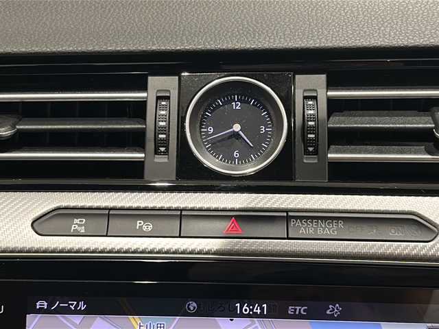 フォルクスワーゲン アルテオン TSI 4モーション Rラインアドバンス 新潟県 2019(平31)年 4.7万km オリックスホワイトマザーオブパールエフェクト ラグジュアリーパッケージ/-DYNAUDIOプレミアムサウンド/-電動パノラマスライディングルーフ/Volkswagenインフォテイメントシステム/・SSDナビゲーション(AM/FM/BT/CD/DVD/フルセグ)/・ジェスチャーコントロール/・コネクティビティ機能/・ETC(DSRC)/オールインセーフティ/・アダプティブクルーズコントロール/・緊急時停車支援システム/・レーンキープアシスト/・ダイナミックコーナーリングライト/・アラウンドビューカメラ/・パークアシスト/・パークディスタンスコントロール/ヘッドアップディスプレイ/オートホールド/パワーテールゲート/パドルシフト/アンビエントライト/デジタルメータークラスター/フロントパワーシート/フロントパワーランバーサポート/前後ドライブレコーダー
