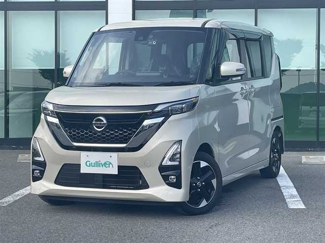 日産 ルークス HWS X プロパイロットED 和歌山県 2022(令4)年 1.7万km フローズンバニラパール 純正9インチナビ（MM321D-V）/フルセグTV/Bluetooth/CD/DVD/USB/全周囲カメラ/ビルトインETC/前後ドライブレコーダー/プロパイロット/衝突軽減カメラ/レーンキープアシスト/レーダークルーズコントロール/コーナーセンサー/両側パワースライドドア/ハンズフリーオートスライド/快適パックA/プラズマクラスター付きリヤシーリングファン/パーソナルテーブル/カップホルダー9個/助手席裏USBソケット/ロールサンシェード/撥水加工シート/電動パーキングブレーキ/オートブレーキホールド/LEDヘッドライト/フォグランプ/オートライト/オートハイビーム/純正14インチAW/ドアバイザー/プッシュスタート/スマートキー