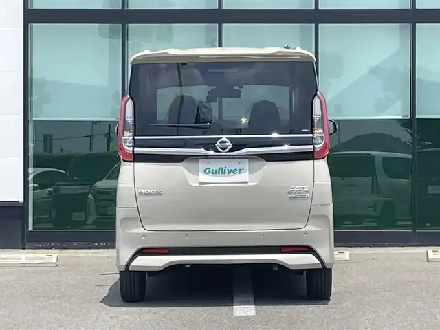 日産 ルークス HWS X プロパイロットED 和歌山県 2022(令4)年 1.7万km フローズンバニラパール 純正9インチナビ（MM321D-V）/フルセグTV/Bluetooth/CD/DVD/USB/全周囲カメラ/ビルトインETC/前後ドライブレコーダー/プロパイロット/衝突軽減カメラ/レーンキープアシスト/レーダークルーズコントロール/コーナーセンサー/両側パワースライドドア/ハンズフリーオートスライド/快適パックA/プラズマクラスター付きリヤシーリングファン/パーソナルテーブル/カップホルダー9個/助手席裏USBソケット/ロールサンシェード/撥水加工シート/電動パーキングブレーキ/オートブレーキホールド/LEDヘッドライト/フォグランプ/オートライト/オートハイビーム/純正14インチAW/ドアバイザー/プッシュスタート/スマートキー