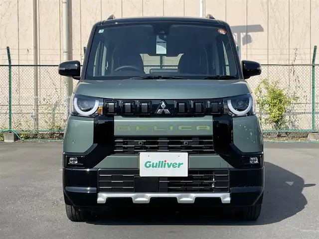 三菱 デリカミニ T プレミアム 東京都 2025(令7)年 0.1千km 緑Ｍ 登録済未使用車　/純正９型ディスプレィオーディオ　/・Ｂｌｕｅｔｏｏｔｈ・ＡｐｐｌｅＣａｒＰｌａｙ/・ＡｎｄｒｏｉｄｏＡｕｔｏ /アラウンドビューモニター/デジタルインナーミラー　/両側パワースライドドア　/ＬＥＤヘッドライト/マイプロパイロット/・レーダークルーズコントロール/・車線維持支援機能/電動パーキングブレーキ/・ブレーキオートホールド/e-アシスト/（運転支援機能）/・衝突被害軽減ブレーキシステム/・踏み間違い衝突防止アシスト/・車線逸脱警報システム/・車線逸脱防止支援機能/・オートマチックハイビーム/・ふらつき警報/・前方衝突予測警報/・標識検知システム/・先行車発進通知/プッシュエンジンスタート/スマートキー/保証書＆取説