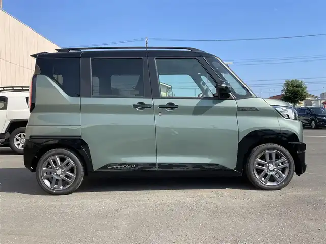 三菱 デリカミニ T プレミアム 東京都 2025(令7)年 0.1千km 緑Ｍ 登録済未使用車　/純正９型ディスプレィオーディオ　/・Ｂｌｕｅｔｏｏｔｈ・ＡｐｐｌｅＣａｒＰｌａｙ/・ＡｎｄｒｏｉｄｏＡｕｔｏ /アラウンドビューモニター/デジタルインナーミラー　/両側パワースライドドア　/ＬＥＤヘッドライト/マイプロパイロット/・レーダークルーズコントロール/・車線維持支援機能/電動パーキングブレーキ/・ブレーキオートホールド/e-アシスト/（運転支援機能）/・衝突被害軽減ブレーキシステム/・踏み間違い衝突防止アシスト/・車線逸脱警報システム/・車線逸脱防止支援機能/・オートマチックハイビーム/・ふらつき警報/・前方衝突予測警報/・標識検知システム/・先行車発進通知/プッシュエンジンスタート/スマートキー/保証書＆取説