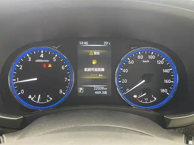 日産 エルグランド VIP 埼玉県 2018(平30)年 2.2万km ブリリアントホワイトパール サンルーフ/ＢＯＳＥサウンドシステム/オートステップ/純正８インチナビ/純正フリップダウンモニター/アラウンドビューモニター/ビルトインＥＴＣ/黒レザーシート/シートヒーター/メモリーシート/クルーズコントロール/両側電動スライドドア