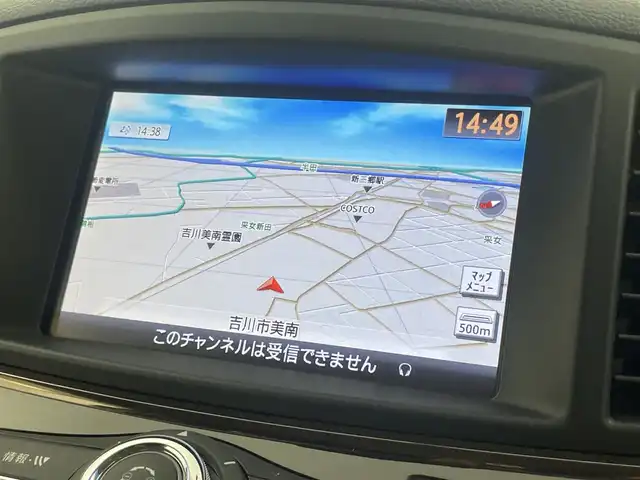 日産 エルグランド VIP 埼玉県 2018(平30)年 2.2万km ブリリアントホワイトパール サンルーフ/ＢＯＳＥサウンドシステム/オートステップ/純正８インチナビ/純正フリップダウンモニター/アラウンドビューモニター/ビルトインＥＴＣ/黒レザーシート/シートヒーター/メモリーシート/クルーズコントロール/両側電動スライドドア