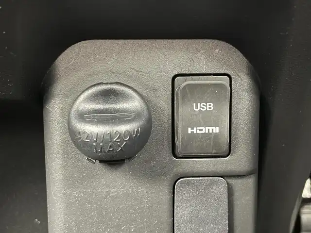 ダイハツ ウェイク G ターボ SA Ⅱ 岡山県 2017(平29)年 5.5万km パールホワイトⅢ 純正8インチSDナビ NSZP-X67D/地デジ/BT/CD/DVD/HDMI/バックカメラ /両側パワースライドドア /スマートアシスト2/LEDヘッドライト/フォグランプ/ETC/ステアリングスイッチ/純正14インチアルミホイール/オートライト /サイドエアバック/純正フロアマット/リアサンシェード/ISOFIX/新車保証書