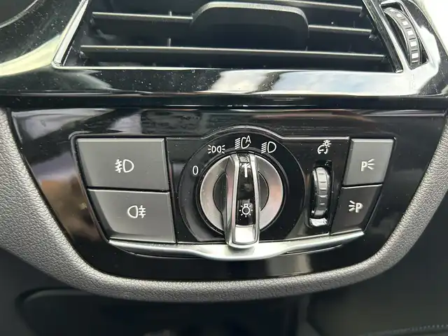 ＢＭＷ ５２３ｉ Mスポーツ 滋賀県 2018(平30)年 3.3万km アルピンホワイトⅢ 純正ナビ/フルセグTV/コンフォートアクセス/ACC/LKA/BSM/360°カメラ/パドルシフト/ドラレコ前後/ワイヤレス充電/ディスプレイキー/パワーバックドア