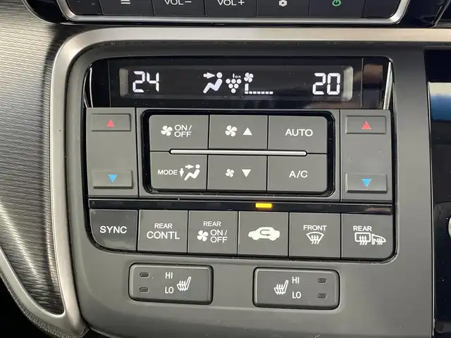 ホンダ ステップワゴン スパーダ eHEV G EXホンダS 群馬県 2021(令3)年 8.4万km パール フリップダウンモニター　純正９インチナビ　マルチビューモニター　アダプティブクルーズコントロール　両側パワースライドドア　ＬＥＤ　シートヒーター　純正１６インチＡＷ　ステアリングリモコン　禁煙車
