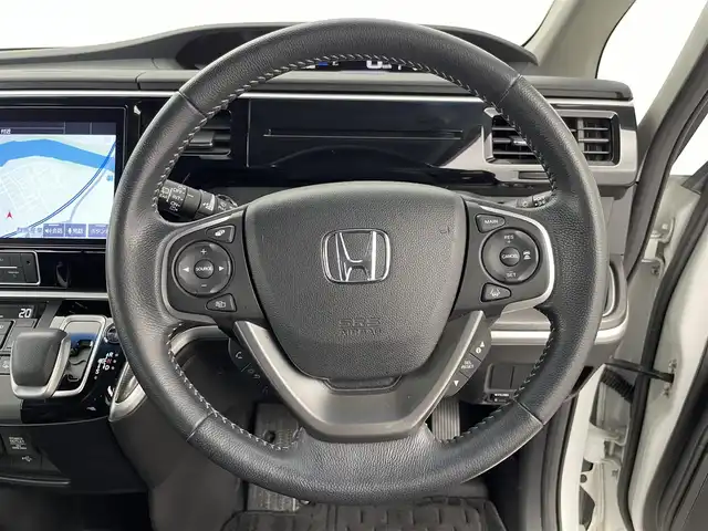 ホンダ ステップワゴン スパーダ eHEV G EXホンダS 群馬県 2021(令3)年 8.4万km パール フリップダウンモニター　純正９インチナビ　マルチビューモニター　アダプティブクルーズコントロール　両側パワースライドドア　ＬＥＤ　シートヒーター　純正１６インチＡＷ　ステアリングリモコン　禁煙車