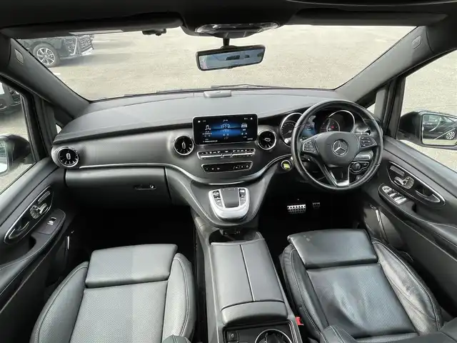 メルセデス・ベンツ Ｍ・ベンツ Ｖ２２０ d AVG EXTロング ブラックスイート 福岡県 2023(令5)年 3.6万km パール 純正HDDナビ（フルセグTV/BT）全方位カメラ両側パワスラ後席モニタークルコンブルメスターコーナーセンサーBSMシートヒーターエアシートパワーシートデジタルインナーミラーETCドラレコ電動リアゲートマッサージ純正19インチアルミホイール純正LEDヘッドライト純正フロアマット