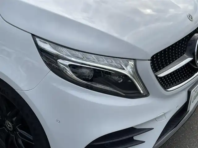 メルセデス・ベンツ Ｍ・ベンツ Ｖ２２０ d AVG EXTロング ブラックスイート 福岡県 2023(令5)年 3.6万km パール 純正HDDナビ（フルセグTV/BT）全方位カメラ両側パワスラ後席モニタークルコンブルメスターコーナーセンサーBSMシートヒーターエアシートパワーシートデジタルインナーミラーETCドラレコ電動リアゲートマッサージ純正19インチアルミホイール純正LEDヘッドライト純正フロアマット