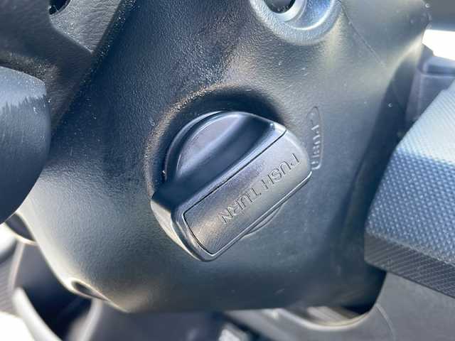 ホンダ フリード スパイク ハイブリット ジャストセレクション 岩手県 2013(平25)年 7.6万km スーパープラチナメタリック ナビ装着用スペシャルパッケージ/ジャストセレクション装備/バックカメラ/ETC/ディスチャージヘッドライト（オートライトコントロール付）/ドアミラーウィンカー/パワースライドドア(リア左側)/スライドドア・イージークローザー(リア両側)/Ｈｏｎｄａスマートキーシステム/フルオートエアコン/イモビライザー（国土交通省認可品）/クルーズコントロール/セキュリティアラーム/ＶＳＡ(ＡＢＳ＋ＴＣＳ＋横すべり抑制)/ヒルスタートアシスト/ワンセグTV/スタッドレスタイヤ積込