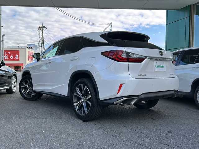 レクサス ＲＸ 200t 東京都 2018(平30)年 5.1万km ホワイトノーヴァガラスフレーク ワンオーナー/純正ナビゲーション/CD/DVD/Blue-ray/USB/AUX/Bluetooth/全方位カメラ/レザーシート/前席パワーシート/前席シートヒーター・エアーシート/革巻きステアリング/ステアリングヒーター/アダプティブクルーズコントロール/レーンキープアシスト/プリクラッシュセーフティ/純正20インチアルミホイール/ビルトインETC2.0/純正フロアマット/ドアバイザー/スマートキー×2/カードキー×1/取扱説明書/保証書