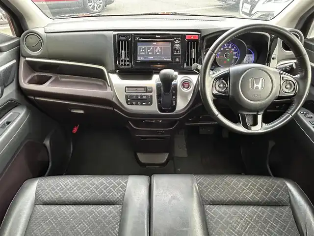 ホンダ Ｎ ＷＧＮ カスタム G ターボパッケージ 島根県 2016(平28)年 6万km スマートブラック 登録時走行距離60087km/Gathersディスプレイオーディオ(Bluetooth・AM・FM・CD・HDMI)/クルーズコントロール/バックカメラ/ETC/ドライブレコーダー/CTBA/スマートキーシステム(スペアキー×1)/アイドリングストップ/ディスチャージヘッドライト/フォグランプ/革巻きステアリング/ステアリングスイッチ/プラズマクラスターオートエアコン/ウィンカーミラー/オートリトラミラー/パドルシフト/ドアバイザー/純正14インチAW/純正フロアマット/禁煙車