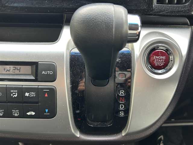 ホンダ Ｎ ＷＧＮ カスタム G ターボパッケージ 島根県 2016(平28)年 6万km スマートブラック 登録時走行距離60087km/Gathersディスプレイオーディオ(Bluetooth・AM・FM・CD・HDMI)/クルーズコントロール/バックカメラ/ETC/ドライブレコーダー/CTBA/スマートキーシステム(スペアキー×1)/アイドリングストップ/ディスチャージヘッドライト/フォグランプ/革巻きステアリング/ステアリングスイッチ/プラズマクラスターオートエアコン/ウィンカーミラー/オートリトラミラー/パドルシフト/ドアバイザー/純正14インチAW/純正フロアマット/禁煙車