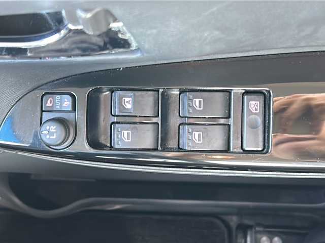 ダイハツ タント カスタム X トップED SAⅡ 石川県 2015(平27)年 5.1万km パールホワイトⅢ スマートアシストII/・衝突回避支援ブレーキ機能/・衝突警報機能（対車両・対歩行者）/・誤発進抑制制御機能/・先行車発進お知らせ機能/・車線逸脱警報機能/純正SDナビゲーション/【CD・DVD・Bluetooth・フルセグTV・SD・HDMI】/型番：NSZN-W65DB/バックカメラ/360度カメラ搭載ドライブレコーダー/【COMTEC：HDR360G】/・音声録音機能付き/・常時録画＋イベント録画対応/・GPS内蔵/・液晶ディスプレイ付き/片側パワースライドドア/ETC/USB入力端子/LEDヘッドライト/・オートライト/・フォグランプ/プッシュスタート/・スマートキー×２/純正フロアマット/取扱説明書