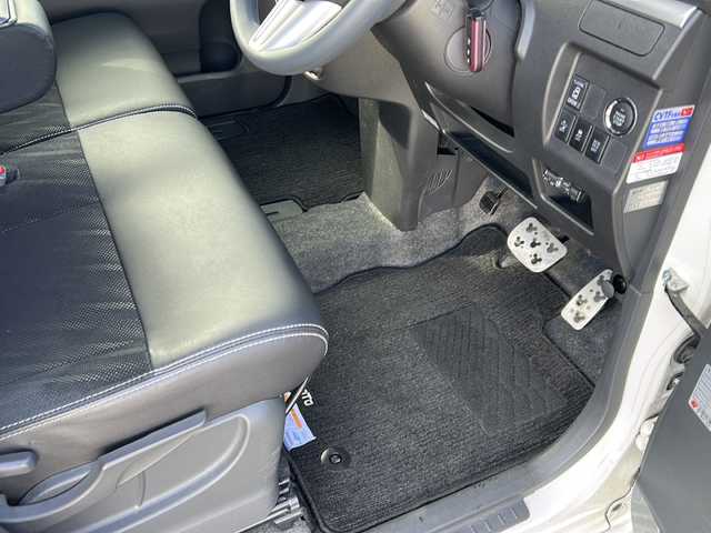 ダイハツ タント カスタム X トップED SAⅡ 石川県 2015(平27)年 5.1万km パールホワイトⅢ スマートアシストII/・衝突回避支援ブレーキ機能/・衝突警報機能（対車両・対歩行者）/・誤発進抑制制御機能/・先行車発進お知らせ機能/・車線逸脱警報機能/純正SDナビゲーション/【CD・DVD・Bluetooth・フルセグTV・SD・HDMI】/型番：NSZN-W65DB/バックカメラ/360度カメラ搭載ドライブレコーダー/【COMTEC：HDR360G】/・音声録音機能付き/・常時録画＋イベント録画対応/・GPS内蔵/・液晶ディスプレイ付き/片側パワースライドドア/ETC/USB入力端子/LEDヘッドライト/・オートライト/・フォグランプ/プッシュスタート/・スマートキー×２/純正フロアマット/取扱説明書